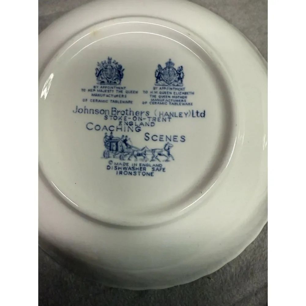 VINTAGE JOHNSON BROS (HANLEY) 8 INCH IRONSTONE SERVING BOWLS (2) COACHING SCENES